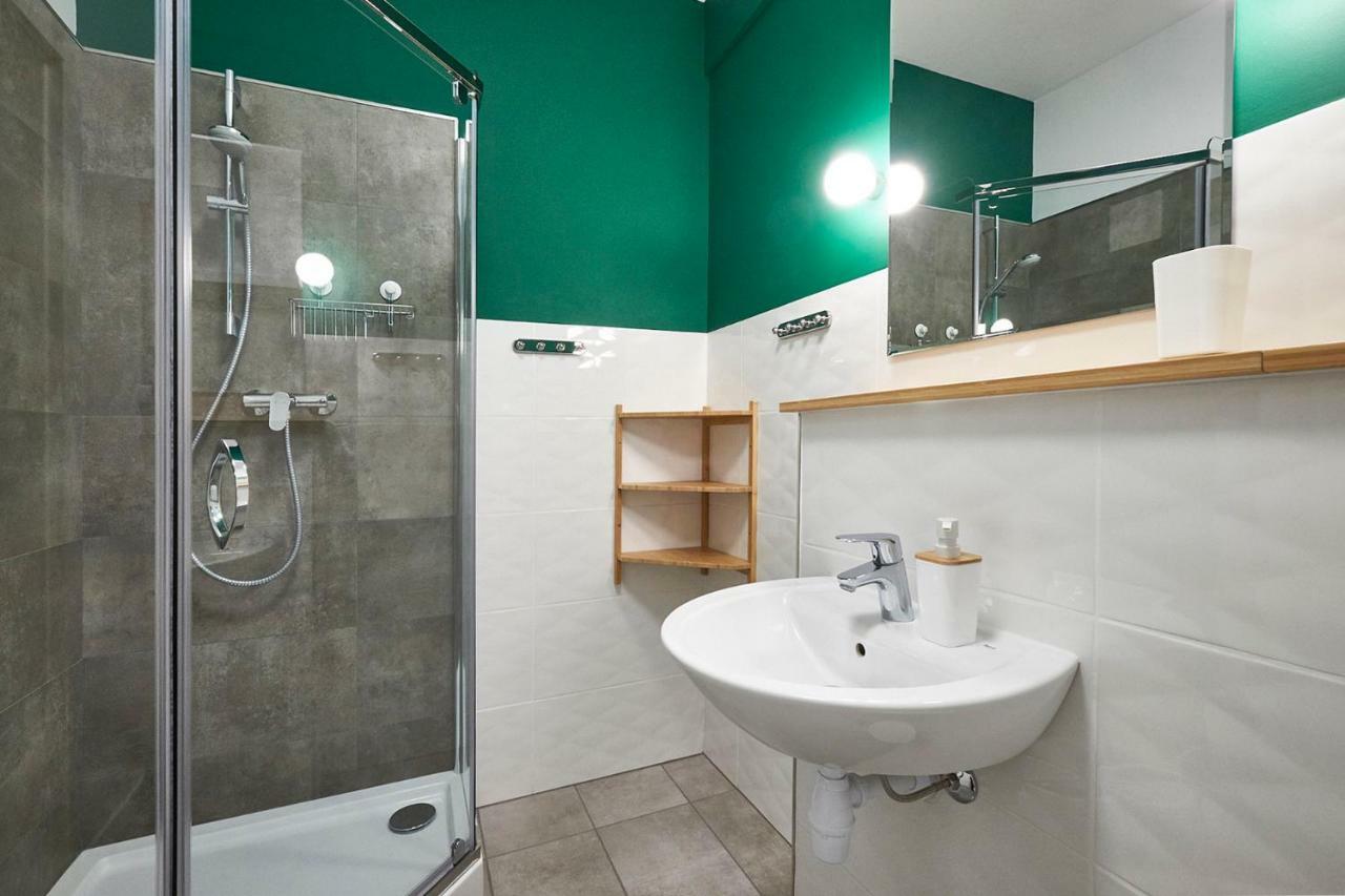 Modern Apartment In Varşovia Exterior foto